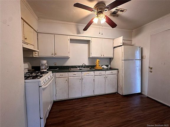4th image of 2021 2nd St