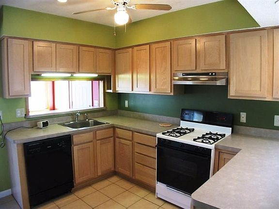 3rd image of 3305 La Salle Dr