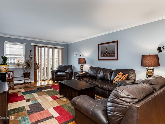 2nd image of 3607 Wilshire Ln