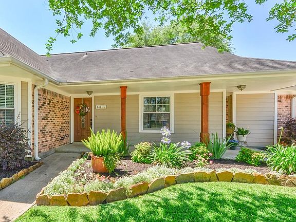 2nd image of 613 Yorkshire Ct