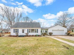 318 W 4th St, Sandwich, IL 60548