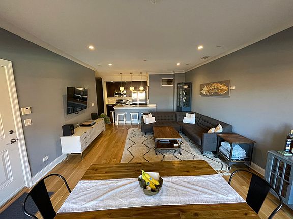 2nd image of 1454 N Milwaukee Ave APT 3N