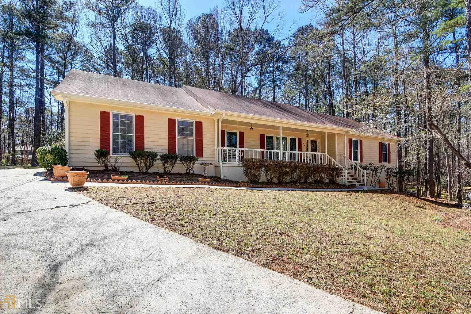 145 Benjamin Ct photo 1