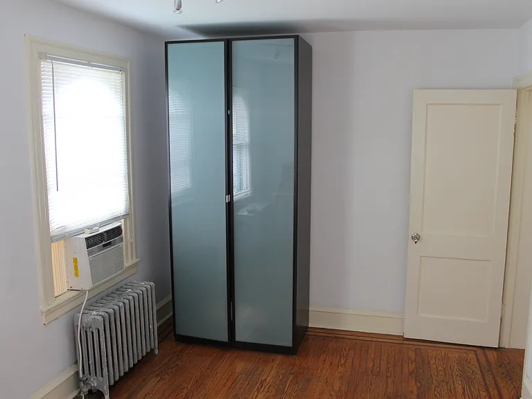 4054 Chestnut St #2R — Photo 13