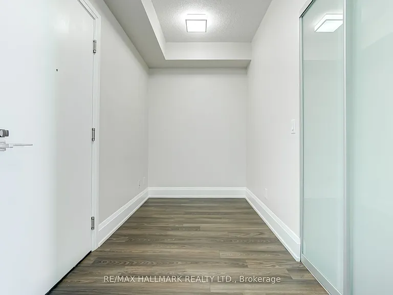 120 Harrison Garden Blvd #807 — Photo 6