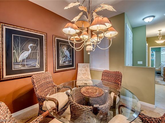 4th image of 10564 Avila Cir