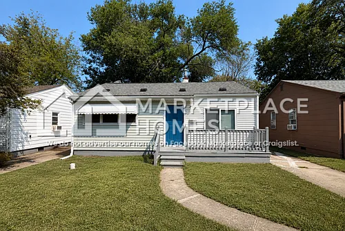 8147 Prospect Ave Photo 1