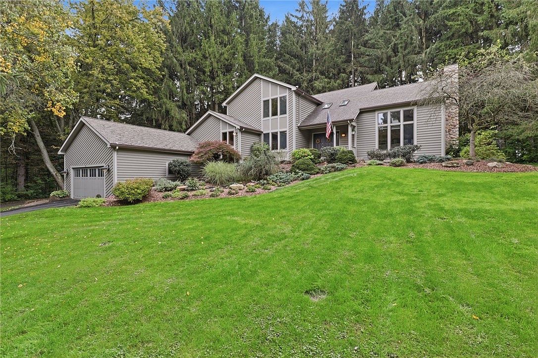 15 Adams Trl — Salmon Creek Country Club