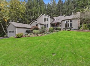 15 Adams Trl, Spencerport, NY 14559