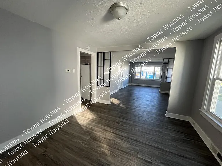 15 Beatrice Ave #1 — Photo 7
