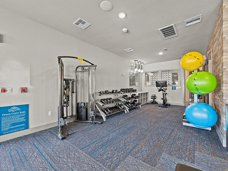 Grand at Cibolo — Photo 19