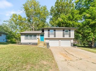 8304 E 106th St, Kansas City, MO 64134