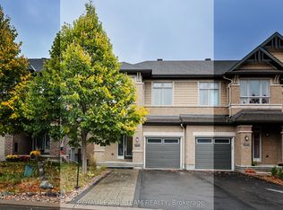 868 Fletcher Cir, Ottawa, ON K2T 0B8