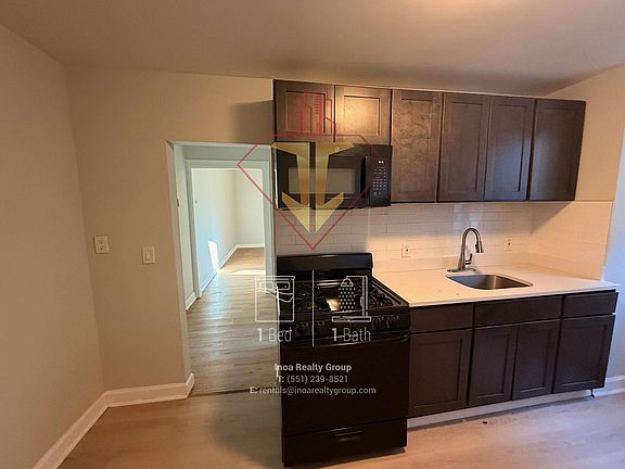 3rd image of 18-20 Fulton Ave #2