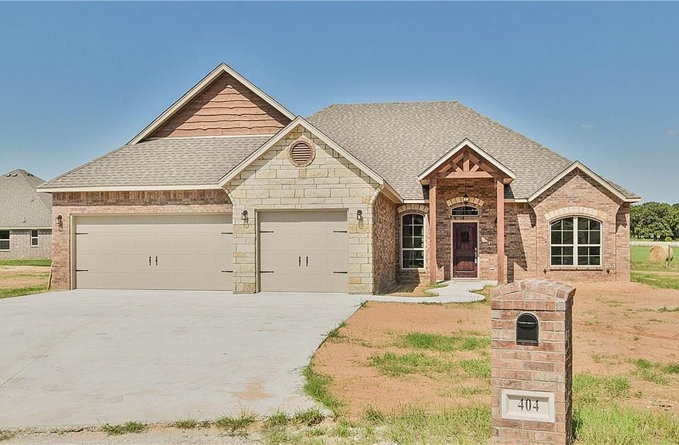 1st image of 404 Brooke Ct