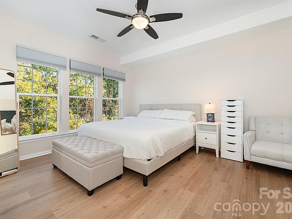 4th image of 3276 Margellina Dr
