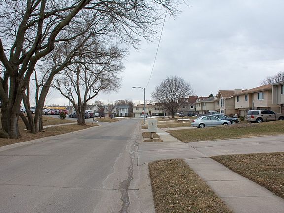4th image of 5824 N 104th St