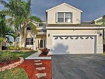 1st image of 842 Tanglewood Cir