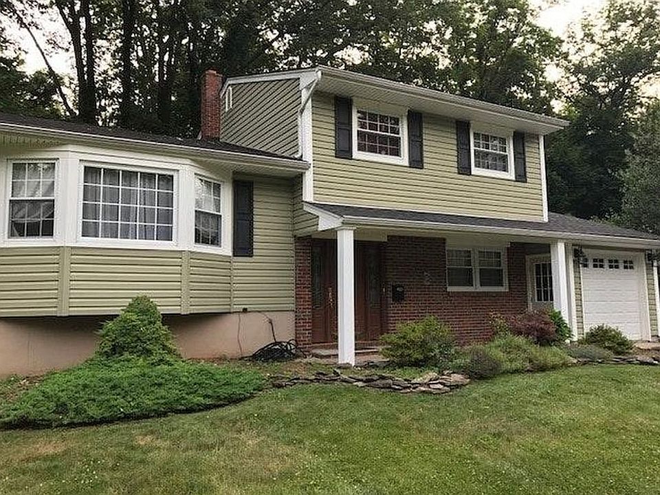 387 Wakefield Dr, Metuchen, NJ 08840 Zillow