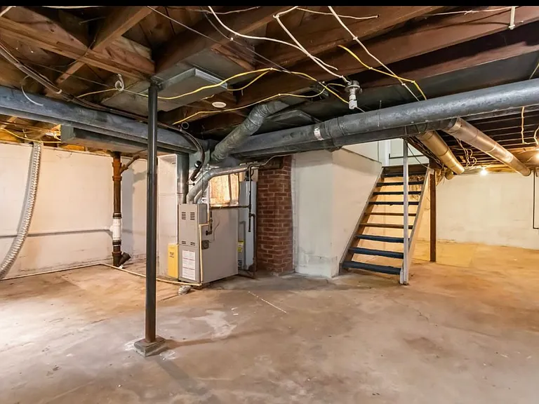404 E Vaile Ave — Photo 14
