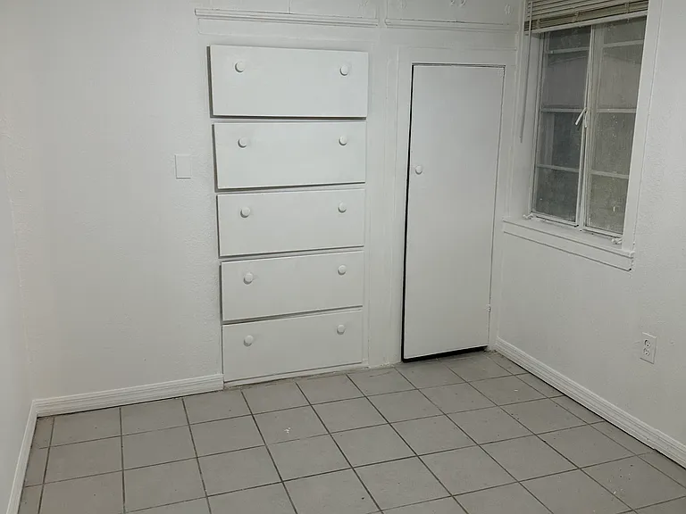 1375 Druid Rd E #2 — Photo 7