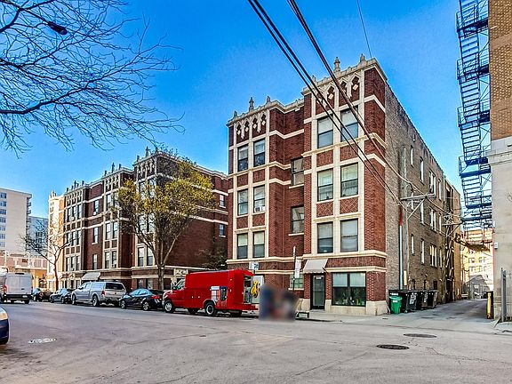 4th image of 1060 W Granville Ave #17