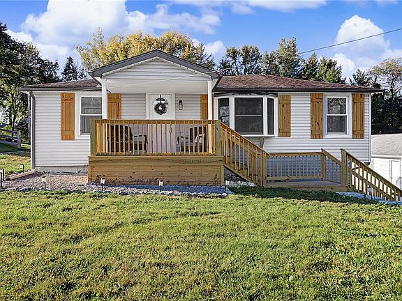 3rd image of 843 Hook Rd