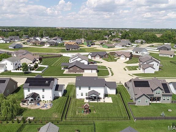 5th image of 3448 Dakota Dr