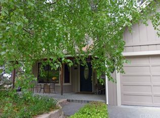 414 Pioneer Rd, Lake Arrowhead, CA 92352