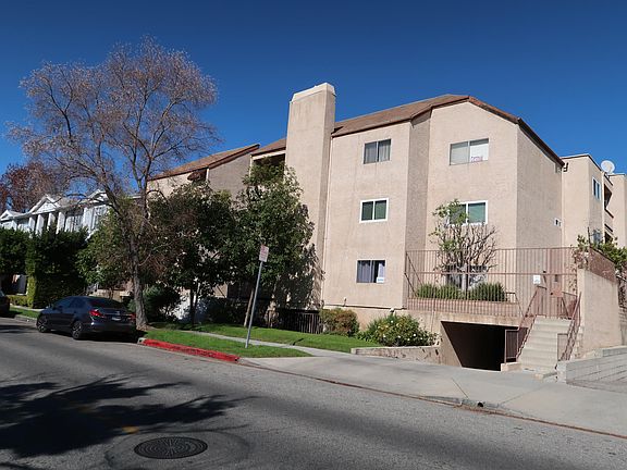 3rd image of 1011 E California Ave Unit 201