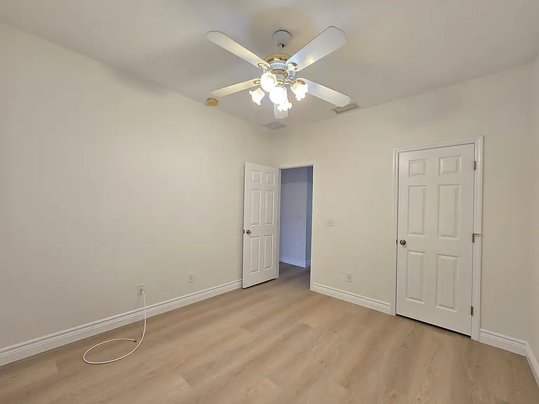 30202 Goodwick Way — Photo 36