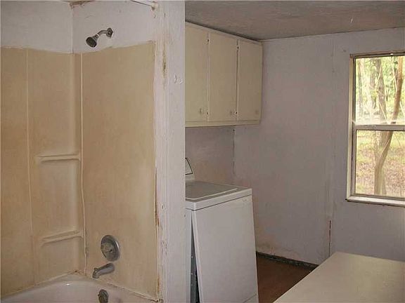5th image of 194 Madison St #2415
