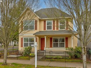 6098 NE Chestnut St, Hillsboro, OR 97124