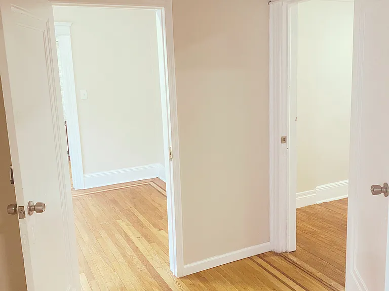 832 Calhoun Ave #1R — Photo 9