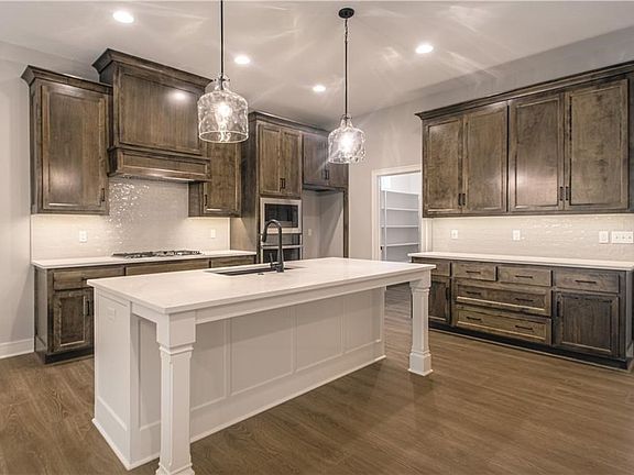 3rd image of 12595 NW Larkspur Ln