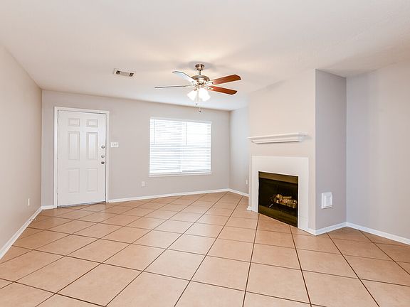 4th image of 19527 Cabra Ct
