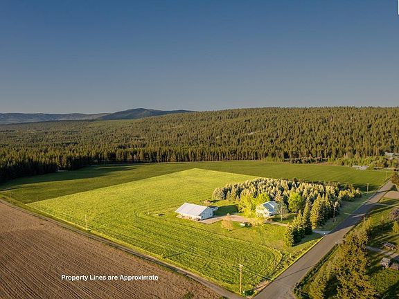 3rd image of 407 Fawn Ln