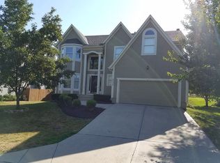 8529 Haven St, Lenexa, KS 66219