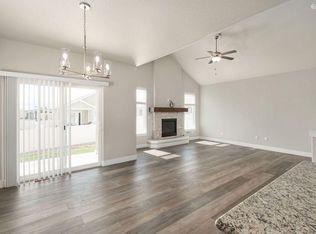 3643 Blue Feather Trl, Cheyenne, WY 82001