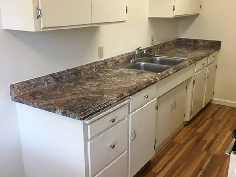 Phoenix Apartments — Photo 8