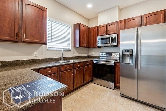5th image of 2746 Falcon Crest Pl
