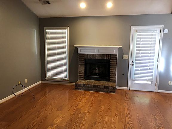 2nd image of 2255 Birchwood Dr