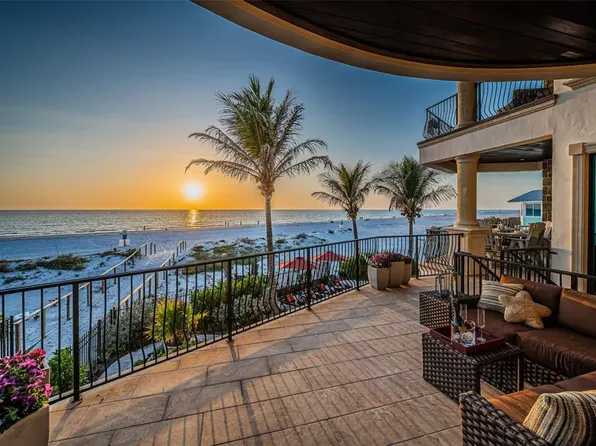 17824 Lee Ave, Redington Shores, FL 33708