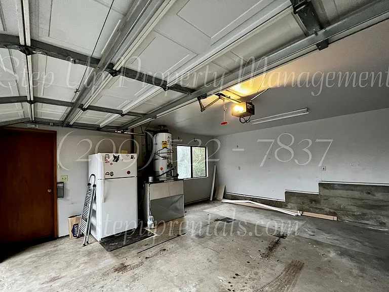 537 E Bald Mountain Rd — Photo 23