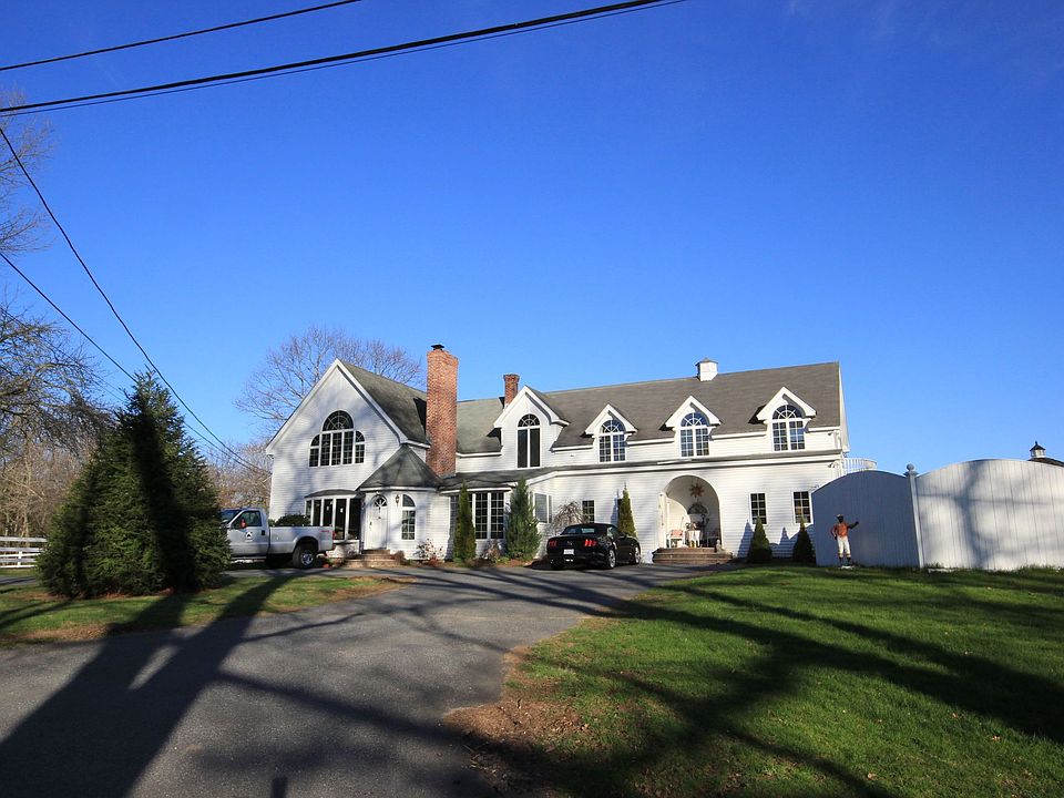 1st image of 16 Stowe Rd #A