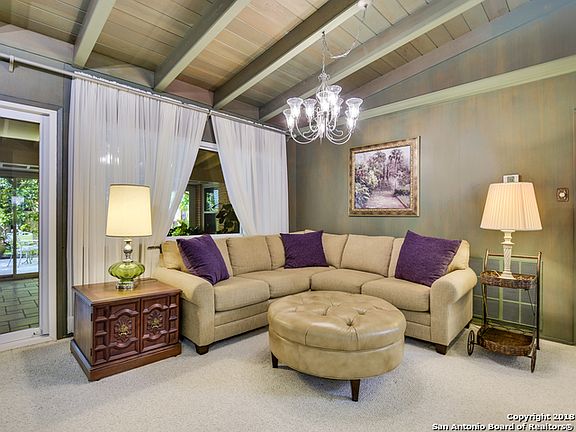 5th image of 506 Cave Ln