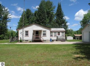 774 Laird Lake Rd, Hale, MI 48739