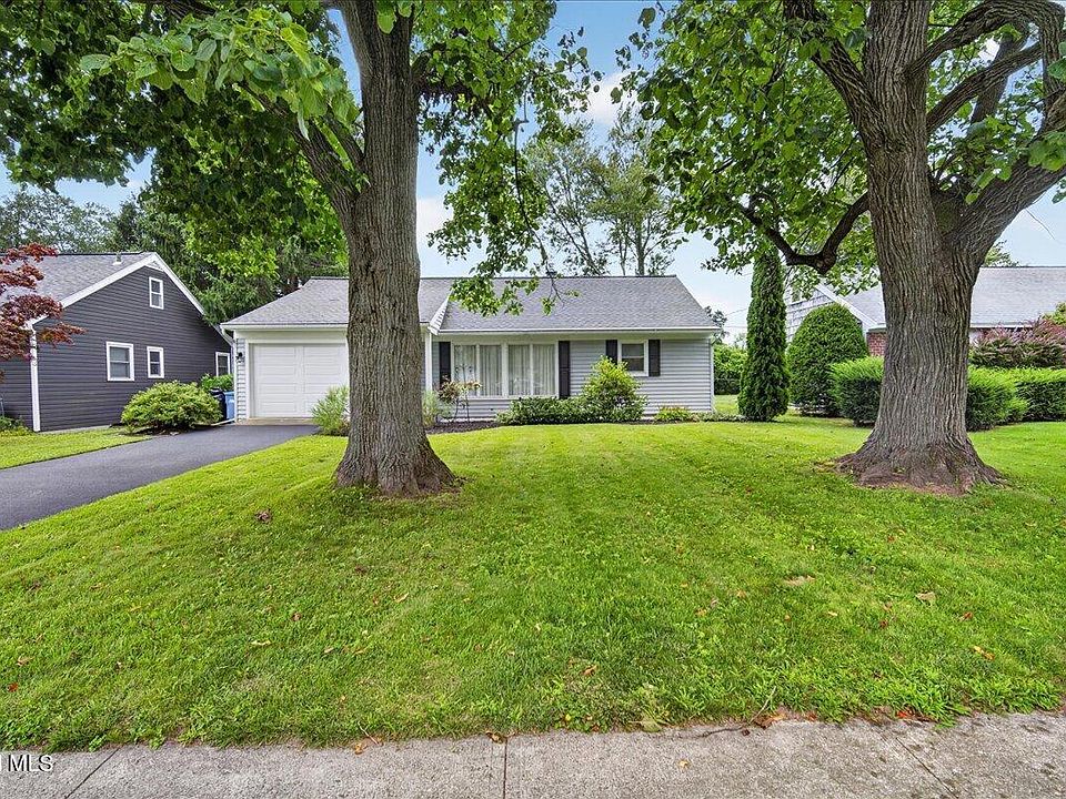 1st image of 240 Davis Avenue