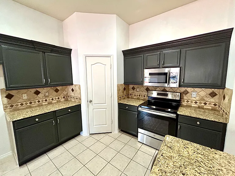 Timber Ridge Dr — Photo 11