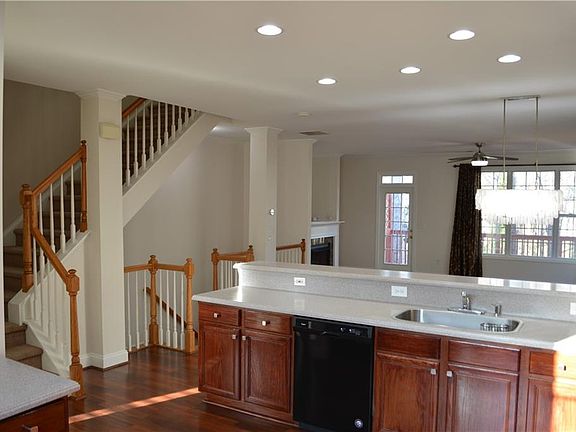 4th image of 2889 Brandl Cove Ct